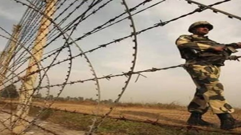 সীমান্ত উত্তেজনা: চেলা নদীতে বালি তোলার সময় বিএসএফ...