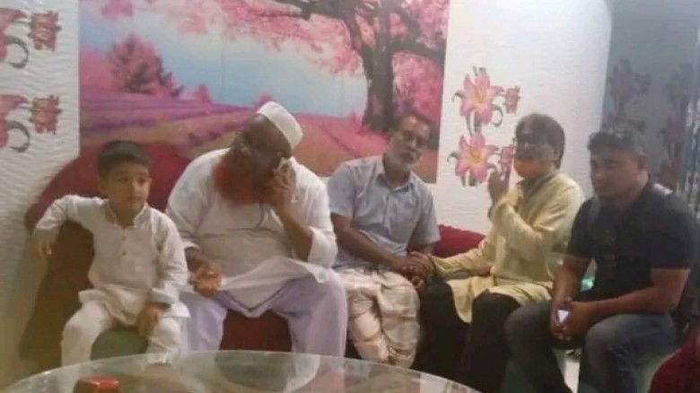 উত্তরার বিমান দুর্ঘটনায় নিহতদের পরিবার পরিদর্শনে আমার বাংলাদেশ পার্টির প্রতিনিধি দল