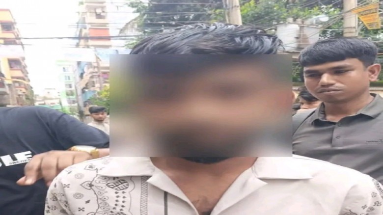 ১২ ঘন্টার মধ্যে ছিনতাইকৃত ফোনসহ তিন ছিনতাইকারী গ্রেফতার: পুলিশি তৎপরতায় প্রশংসা